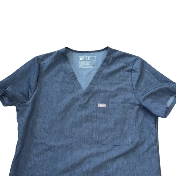 FIGS Technical Collection Blue Gray Scrub Top Women’s M Healthcare RN Doctor MD - Picture 7 of 12